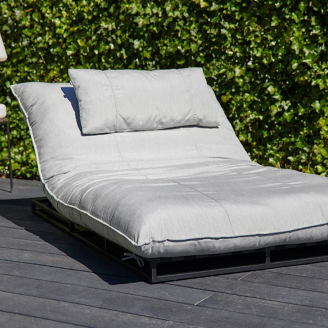 Hartman Emma Gartenliege Aluminium/Sunbrella Black/Marble 2 Hartman Emma Gartenliege Aluminium/Sunbrella Black/Marble - Image 2