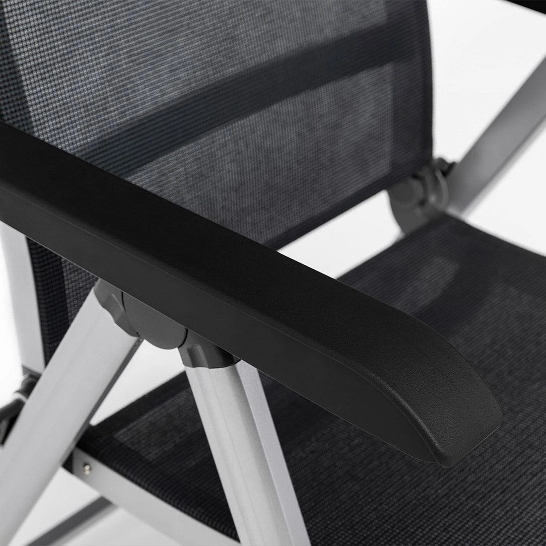 Kettler Basic+ Premium Klappsessel Aluminium/Textilene Silber/Lakritz 10 Kettler Basic+ Premium Klappsessel Aluminium/Textilene Silber/Lakritz - Image 10