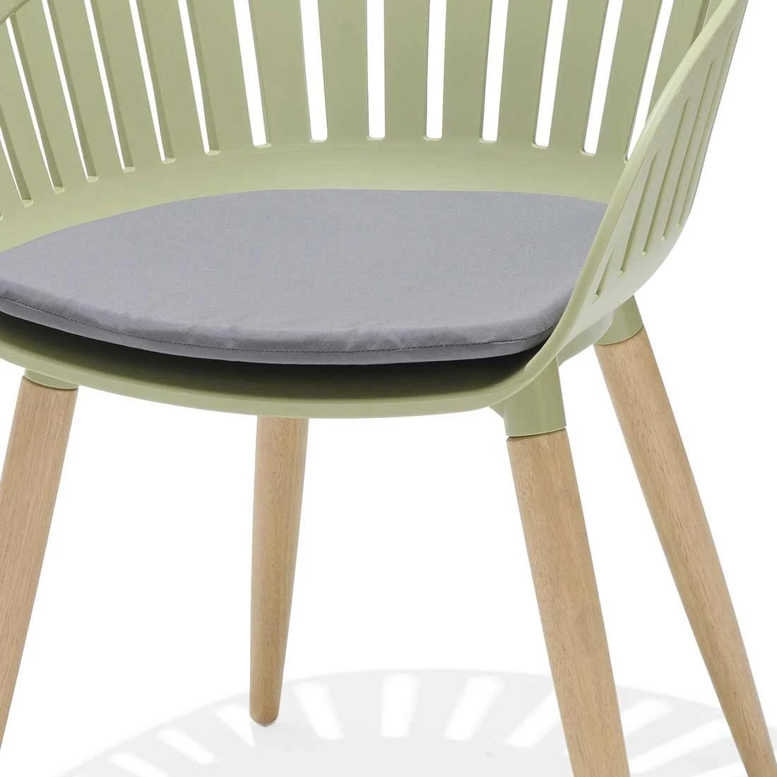 LifestyleGarden Nassau Gartensessel Eukalyptus/Kunststoff Inkl. Sitzkissen Teaklook/Salbeigrün 4 LifestyleGarden Nassau Gartensessel Eukalyptus/Kunststoff Inkl. Sitzkissen Teaklook/Salbeigrün - Image 4