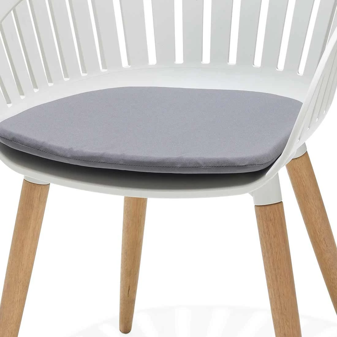 LifestyleGarden Nassau Gartensessel Eukalyptus/Kunststoff Inkl. Sitzkissen Teaklook/Korallensand 4 LifestyleGarden Nassau Gartensessel Eukalyptus/Kunststoff Inkl. Sitzkissen Teaklook/Korallensand - Image 4