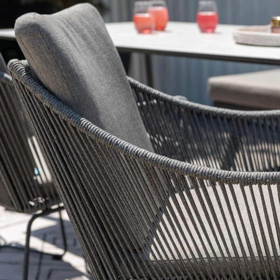 LifestyleGarden Opal Gartensessel Stahl/Rope Graphit/Roasted Sesame 7 LifestyleGarden Opal Gartensessel Stahl/Rope Graphit/Roasted Sesame - Image 7