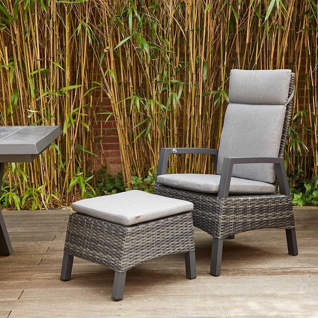 Siena Garden Taranto Gartensessel Aluminium/Gardino®-Geflecht Matt Anthrazit/Blau-Grau 4 Siena Garden Taranto Gartensessel Aluminium/Gardino®-Geflecht Matt Anthrazit/Blau-Grau - Image 4