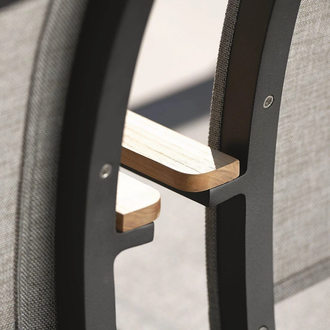 Stern Tilo Dining Stapelsessel Aluminium/Textilene Schwarz Matt/Leinen Grau 10 Stern Tilo Dining Stapelsessel Aluminium/Textilene Schwarz Matt/Leinen Grau - Image 10