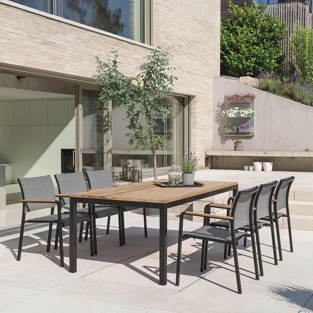 Stern Tilo Dining Stapelsessel Aluminium/Textilene Schwarz Matt/Leinen Grau 7 Stern Tilo Dining Stapelsessel Aluminium/Textilene Schwarz Matt/Leinen Grau - Image 7